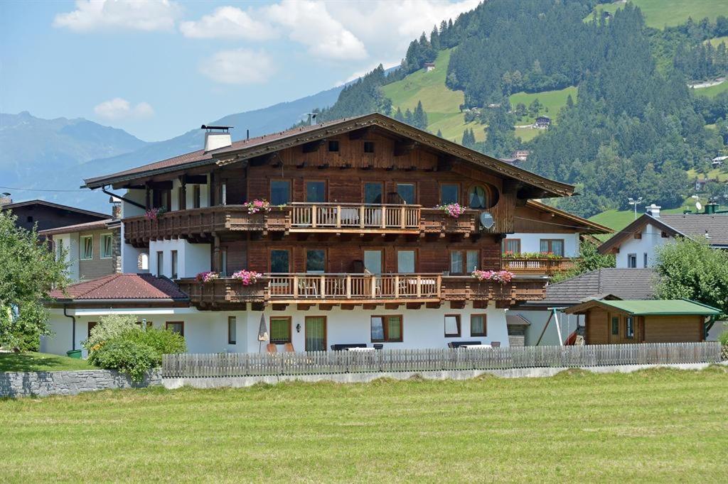 Ferienwohnungen Johanna Schwendau Exterior foto